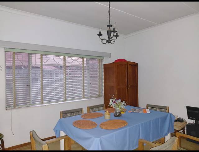 4 BEDROOM FREESTANDING FOR SALE IN IMPALA PARK